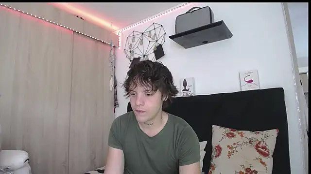 Santiago kiler online show from March 13, 2026, 1:40 pm