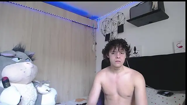 Santiago kiler online show from May 15, 2026, 4:03 pm