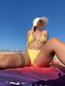 Natalieass online show from July 28, 2026, 3:32 pm