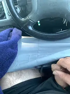 Snapshot of hairysmallcockguy chatting on February 18, 2025, 4:04 am hairysmallcockguy online show from February 18, 2025, 4:04 am