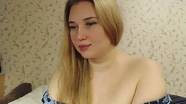 mmmPinUpGirl online show from December 8, 2024, 8:58 pm