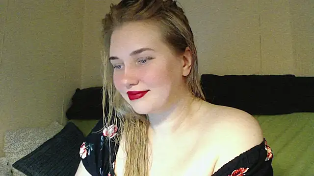 mmmPinUpGirl online show from January 13, 2026, 6:13 pm