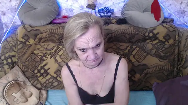 Snapshot of MissBekker chatting on December 20, 2024, 3:58 am MissBekker online show from December 20, 2024, 3:58 am