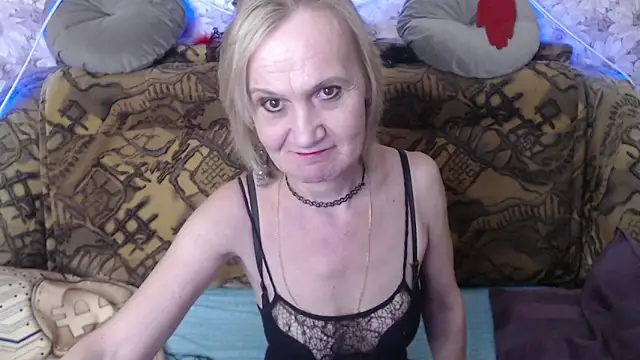 Snapshot of MissBekker chatting on January 8, 2025, 5:26 pm MissBekker online show from January 8, 2025, 5:26 pm