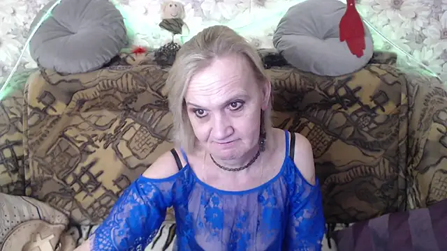 Snapshot of MissBekker chatting on January 21, 2025, 10:19 pm MissBekker online show from January 21, 2025, 10:19 pm