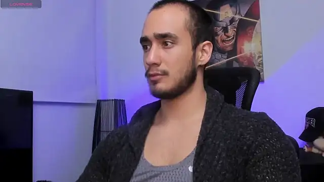 AlexRivera6 online show from December 7, 2024, 1:14 am