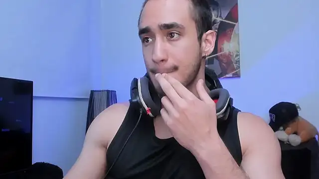 AlexRivera6 online show from December 10, 2024, 12:28 am