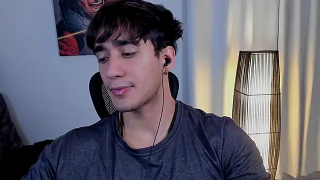 Snapshot of AlexRivera6 chatting on April 3, 2026, 7:01 pm AlexRivera6 online show from April 3, 2026, 7:01 pm