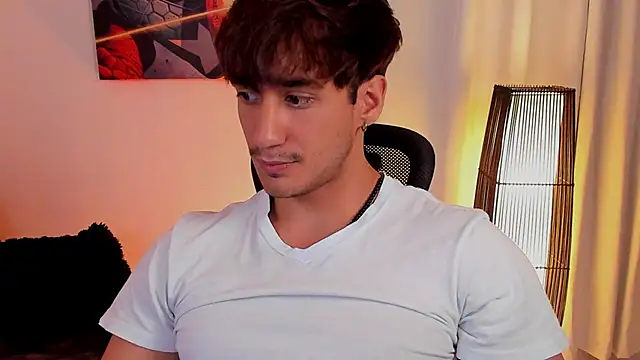 Snapshot of AlexRivera6 chatting on April 16, 2026, 8:20 pm AlexRivera6 online show from April 16, 2026, 8:20 pm