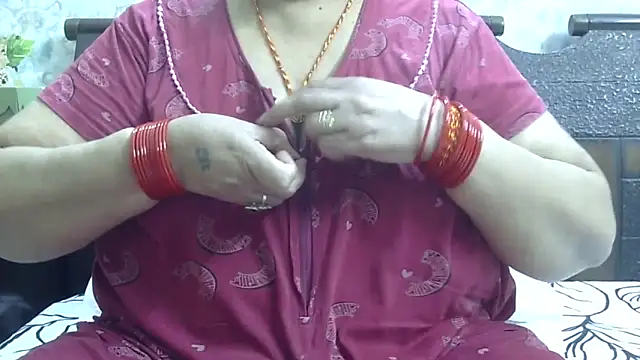 Snapshot of Kavya_XX chatting on September 26, 2025, 6:28 am Kavya XX online show from September 26, 2025, 6:28 am