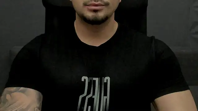 TonyWilcox online show from December 18, 2025, 6:08 am