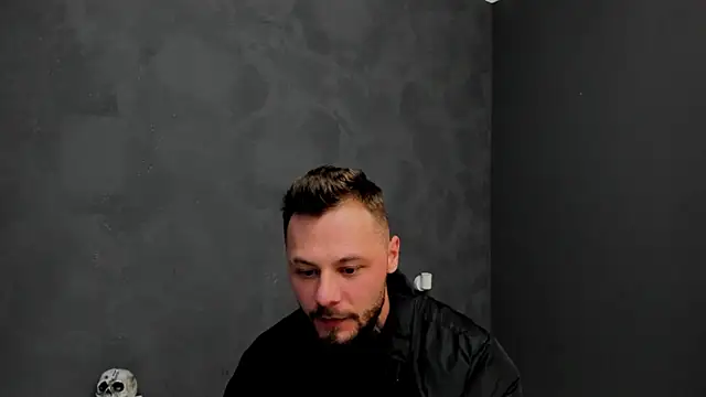 Snapshot of BrianHunts chatting on January 7, 2025, 6:05 am BrianHunts online show from January 7, 2025, 6:05 am
