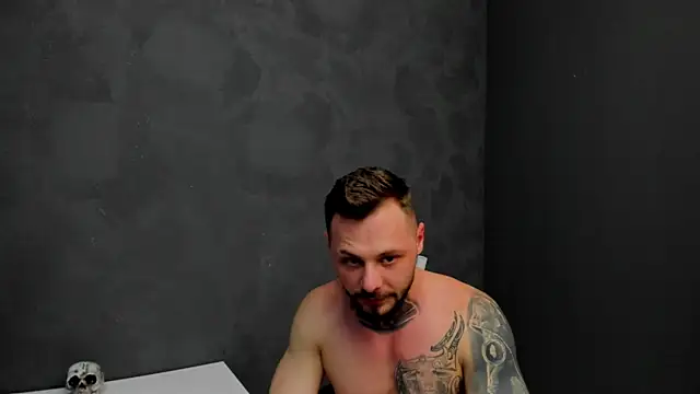 Snapshot of BrianHunts chatting on January 31, 2025, 3:55 pm BrianHunts online show from January 31, 2025, 3:55 pm
