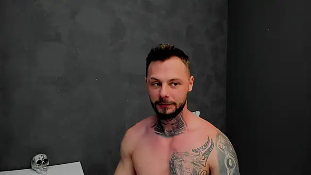 Snapshot of BrianHunts chatting on February 5, 2025, 10:08 am BrianHunts online show from February 5, 2025, 10:08 am