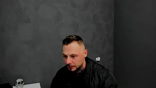 Snapshot of BrianHunts chatting on February 6, 2025, 5:57 am BrianHunts online show from February 6, 2025, 5:57 am