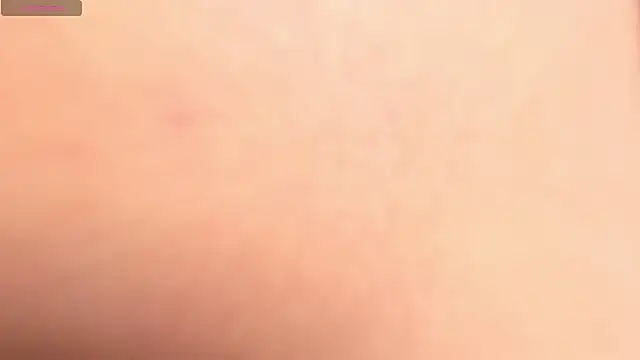 Snapshot of ohyesly_ chatting on March 8, 2026, 8:18 am ohyesly online show from March 8, 2026, 8:18 am