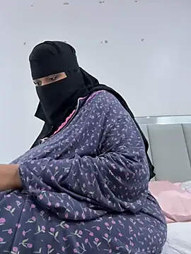 Snapshot of Submissive_Arab chatting on December 1, 2024, 6:52 pm Submissive Arab online show from December 1, 2024, 6:52 pm