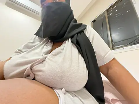 Submissive Arab online show from July 20, 2026, 10:50 am