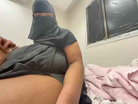Submissive Arab online show from July 26, 2026, 10:27 pm