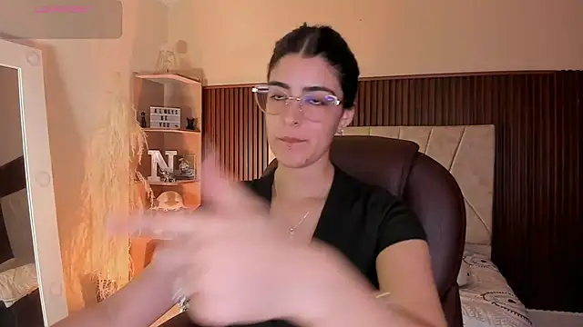 Snapshot of _Niah_ chatting on October 14, 2025, 8:09 pm Niah online show from October 14, 2025, 8:09 pm