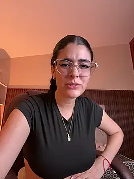 Snapshot of _Niah_ chatting on February 19, 2026, 8:49 pm Niah online show from February 19, 2026, 8:49 pm