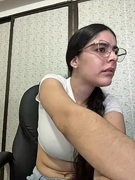 Snapshot of _Niah_ chatting on March 13, 2026, 8:37 pm Niah online show from March 13, 2026, 8:37 pm