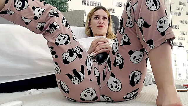 sweetdaiana23 online show from March 15, 2025, 6:47 am