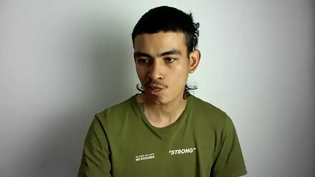 Snapshot of sorry-mom69 chatting on September 23, 2025, 5:49 pm sorry-mom69 online show from September 23, 2025, 5:49 pm