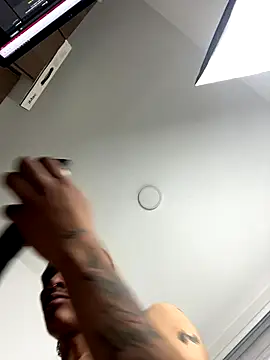 Snapshot of sorry-mom69 chatting on October 17, 2025, 6:54 pm sorry-mom69 online show from October 17, 2025, 6:54 pm