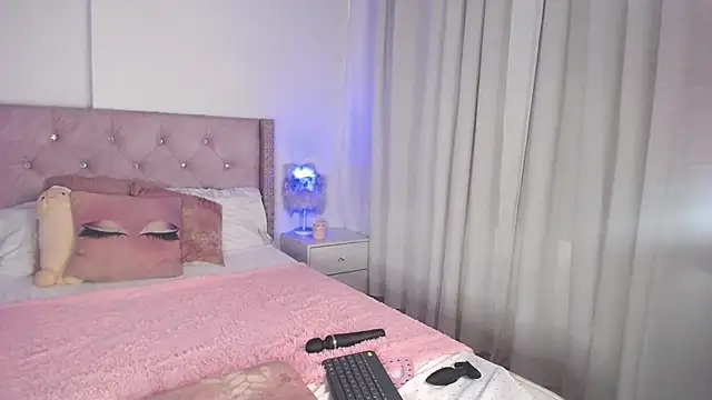 Snapshot of destinysweet21 chatting on February 2, 2025, 3:07 pm destinysweet21 online show from February 2, 2025, 3:07 pm
