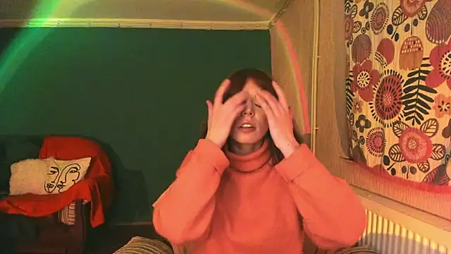 ClancyMorissey online show from February 11, 2025, 8:52 pm