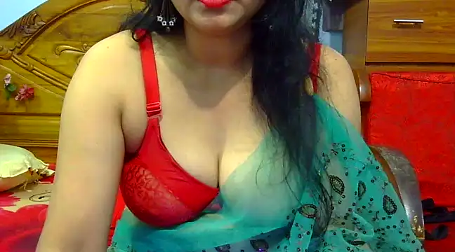 Snapshot of Daneldayna chatting on January 8, 2025, 7:45 pm Daneldayna online show from January 8, 2025, 7:45 pm