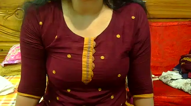 Snapshot of Daneldayna chatting on January 22, 2025, 8:40 am Daneldayna online show from January 22, 2025, 8:40 am