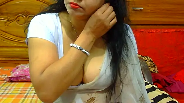 Snapshot of Daneldayna chatting on February 11, 2025, 6:44 pm Daneldayna online show from February 11, 2025, 6:44 pm
