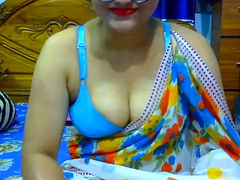 Daneldayna online show from June 9, 2026, 6:19 pm