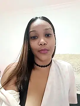 MoniqueLovay  online show from March 2, 2025, 6:19 pm