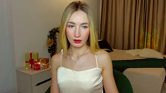 bella  rose online show from December 26, 2024, 6:30 am