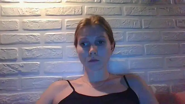 MaryMiton online show from January 5, 2026, 11:52 pm