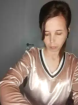 loveis007 online show from September 29, 2025, 8:24 pm