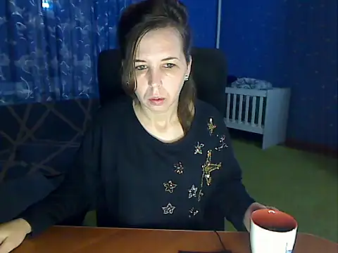 loveis007 online show from December 2, 2025, 1:00 am