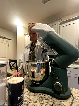 Snapshot of triple34D chatting on October 29, 2025, 4:53 pm triple34D online show from October 29, 2025, 4:53 pm