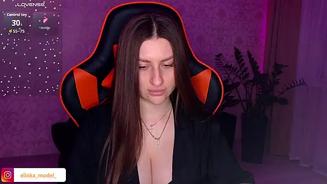 Elishka  online show from October 5, 2025, 6:50 pm