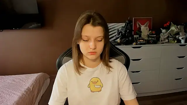 SoniNesti online show from May 6, 2026, 2:44 pm
