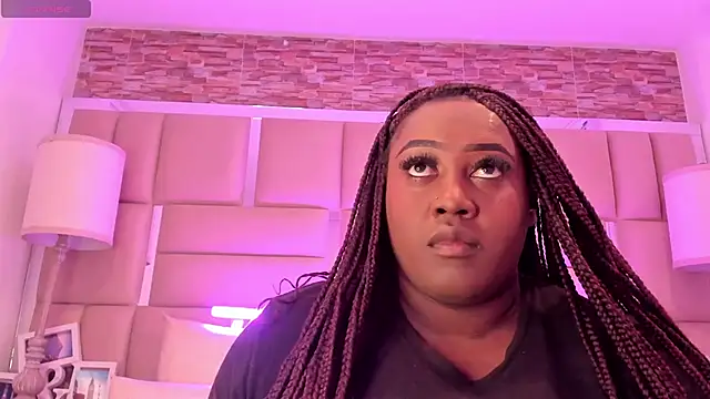 ShaniaBrownn online show from June 14, 2026, 8:11 pm