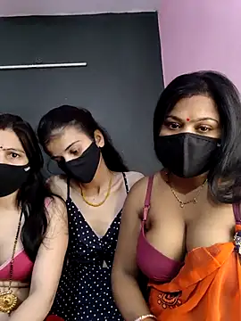 cutee  crazy online show from May 5, 2026, 2:25 pm