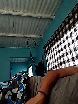 Snapshot of Luzbel666 chatting on April 14, 2026, 11:22 pm Luzbel666 online show from April 14, 2026, 11:22 pm