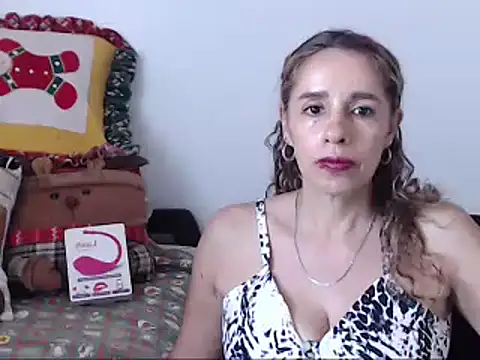 perlahotboobs online show from December 11, 2024, 9:12 pm