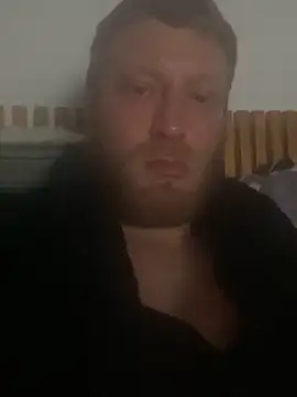 Snapshot of rippedbritish chatting on March 12, 2025, 12:42 am rippedbritish online show from March 12, 2025, 12:42 am