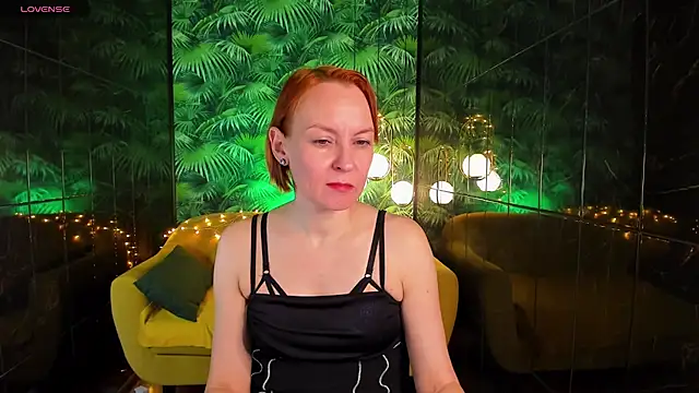NikaGentle online show from December 29, 2024, 8:44 am