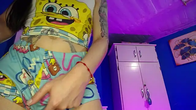 Lunahoney1 online show from May 6, 2026, 2:00 pm